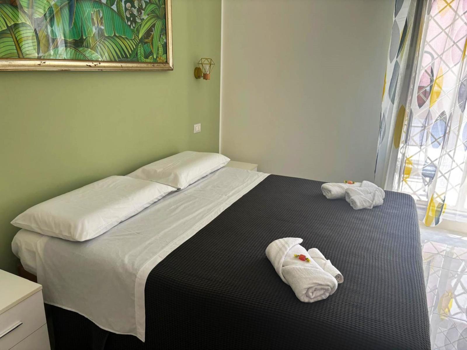 Hotel La Terrazza Di Stefy Acilia Esterno foto